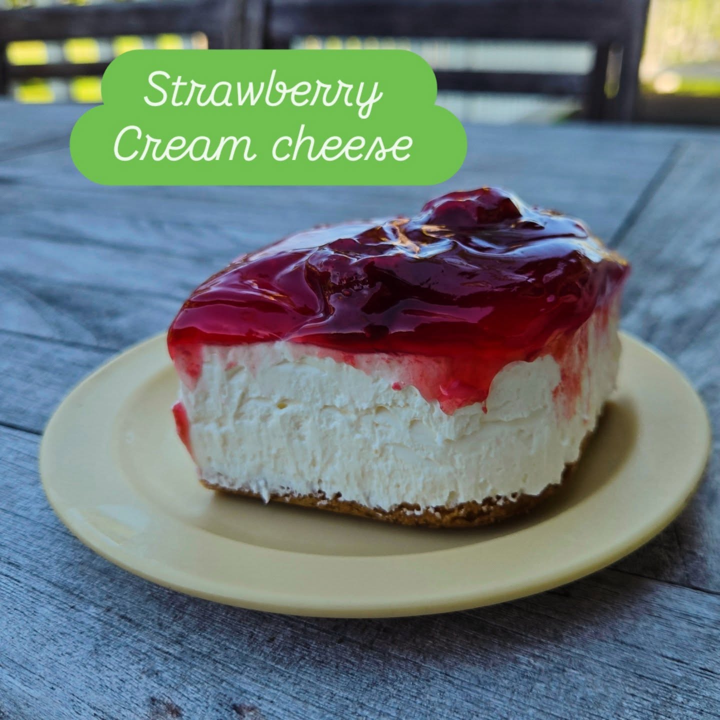 Strawberry 
Cream cheese 