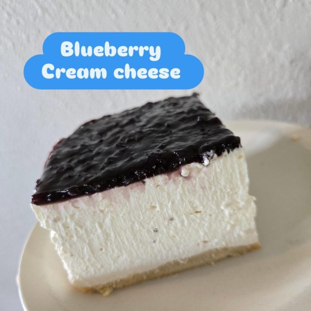 Blueberry
Cream cheese